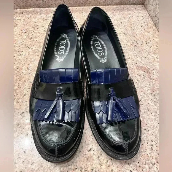 Tod's loafer in patent leather,‎ black and navy made in Italy women’s 9.5 (40) - Picture 1 of 7